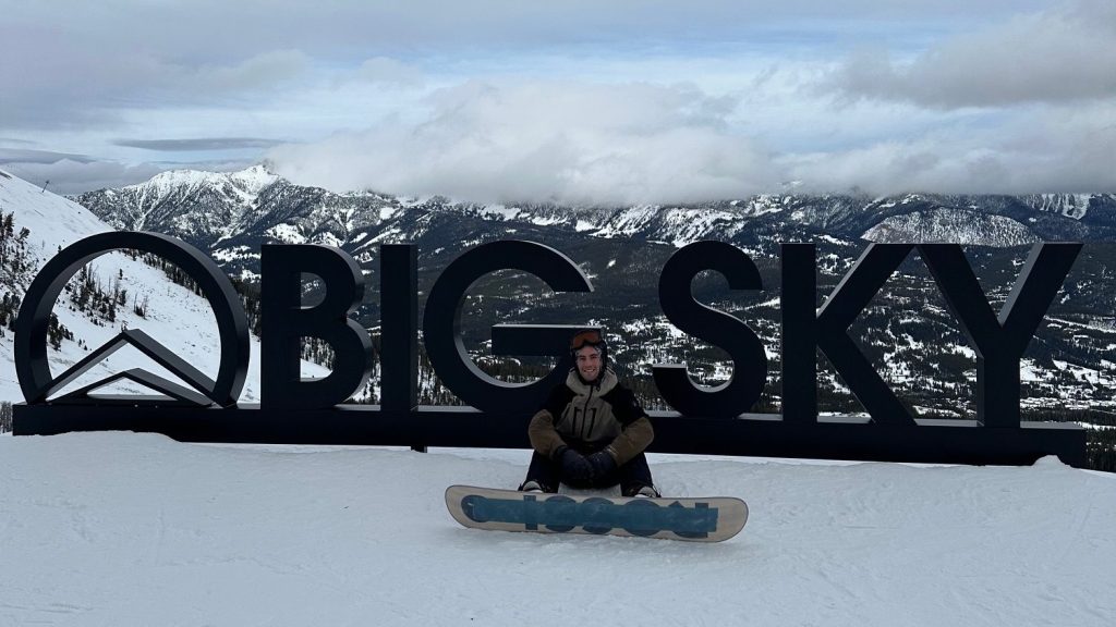 How to Stay Warm While Skiing: Tips and&nbsp;Tricks